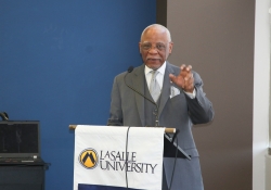 Building a Quality and Effective Mentoring Program with Senator Art Haywood (D-Philadelphia/Montgomery) Jan. 28, 2018. James Robinson | Pennsylvania Senate Democratic Caucus