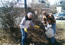 April 11, 2015: Participating in the Abington Environmental Advisory Council's spring clean-up in Roslyn with Commissioner Lori Schreiber.