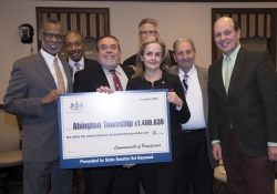 Haywood, Dean, Abington-Jefferson Health Officials to Hold $1 Million Check Presentation Ceremony :: December 8, 2016