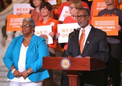 June 2, 2015: First Annual Gun Violence Awareness Day in the Capitol